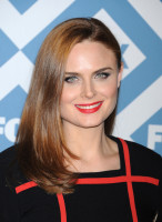 Emily Deschanel photo #