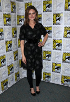 photo 13 in Emily Deschanel gallery [id195305] 2009-11-05