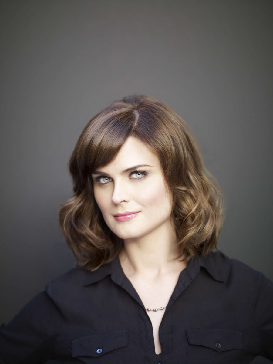 Emily Deschanel: pic #918792