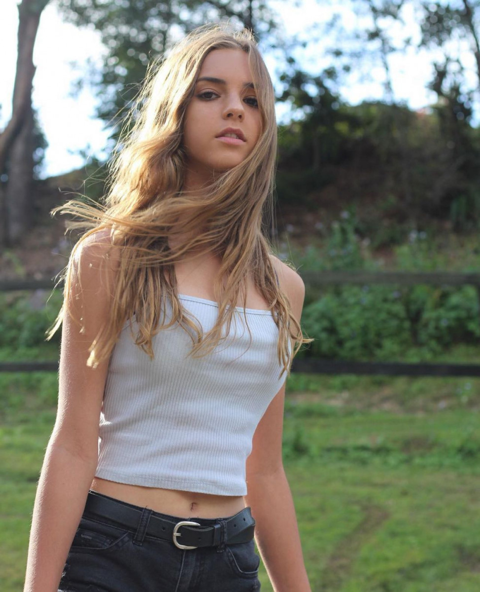 Emily Feld: pic #1046904