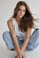 Emily Feld photo #