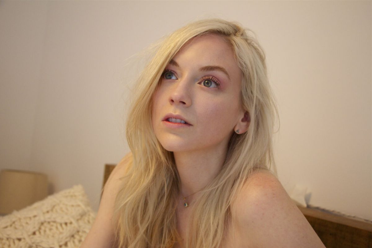 Emily Kinney: pic #1204816