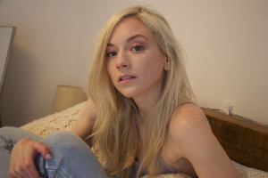 Emily Kinney photo #