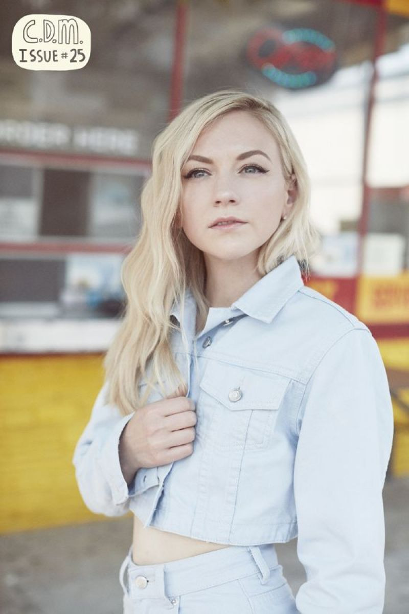 Emily Kinney: pic #1072410