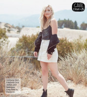 Emily Kinney photo #