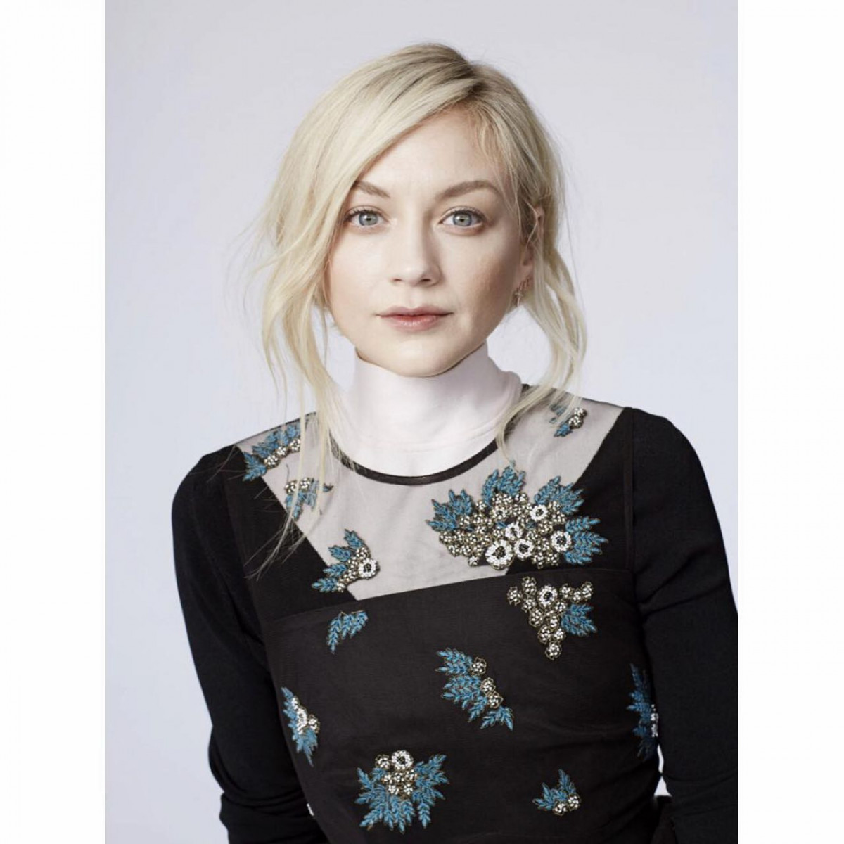 Emily Kinney: pic #1067238