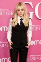 Emily Alyn Lind photo #