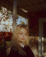 Emily Alyn Lind photo #