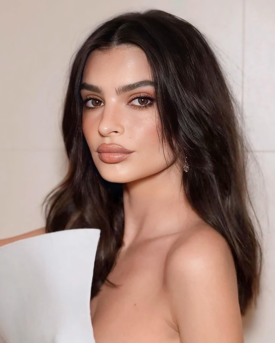 Emily Ratajkowski: pic #1351745