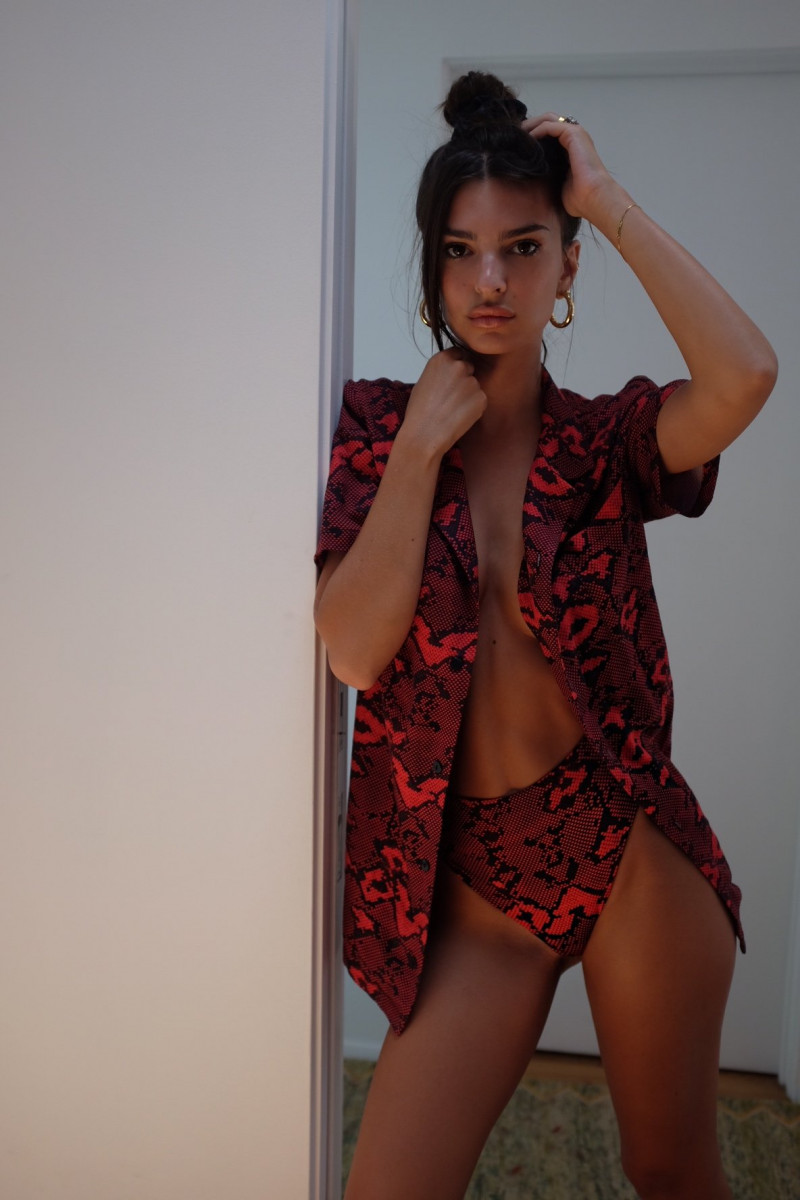 Emily Ratajkowski: pic #1159969