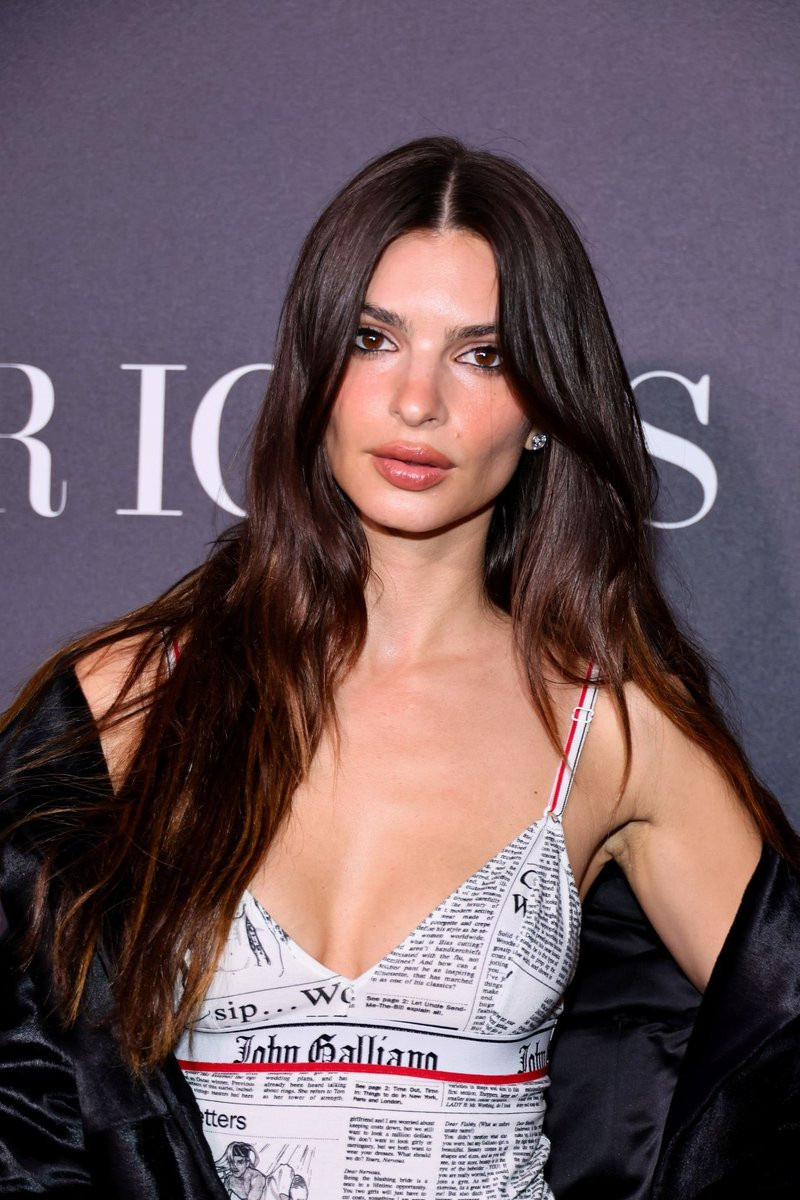 Emily Ratajkowski: pic #1311153