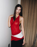 Emily Ratajkowski pic #1372793