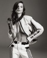 Emily Ratajkowski photo #