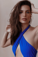 Emily Ratajkowski photo #