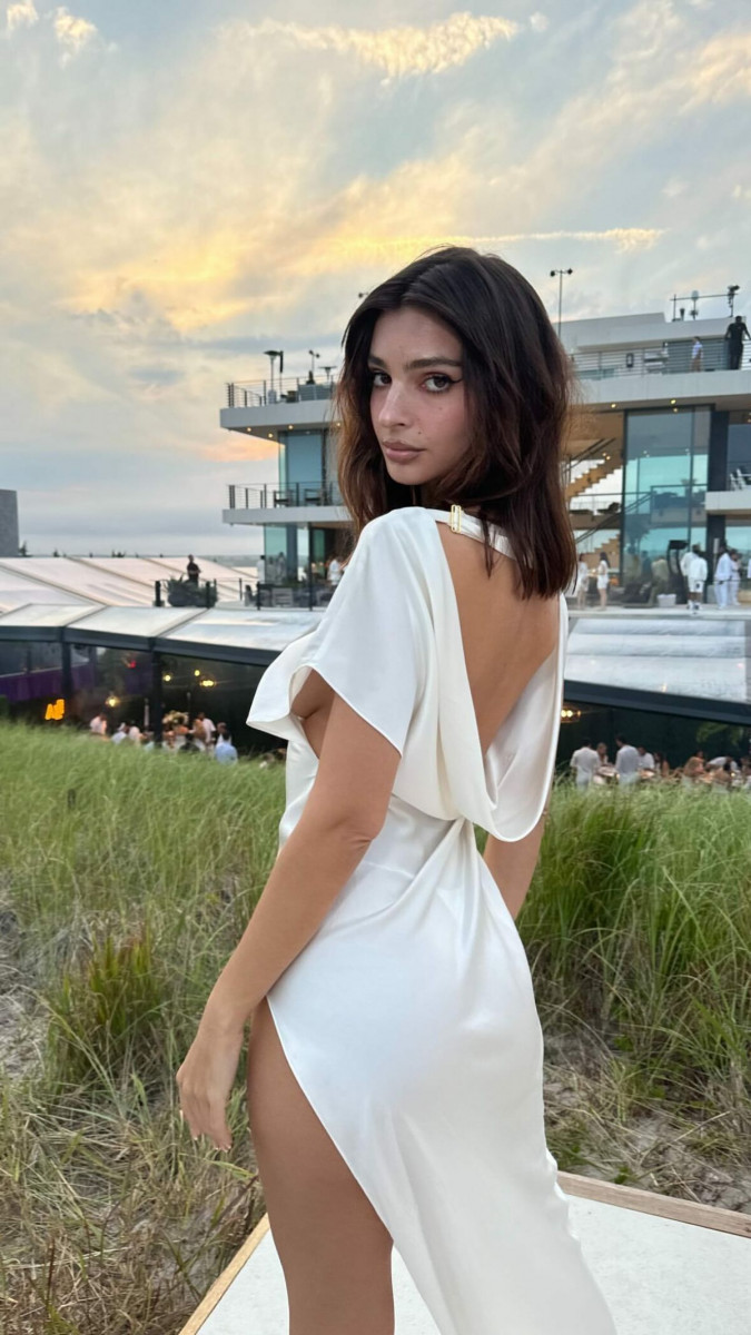 Emily Ratajkowski: pic #1356238