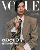 Emily Ratajkowski photo #
