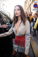 Emily Ratajkowski photo #