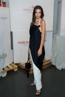 Emily Ratajkowski photo #