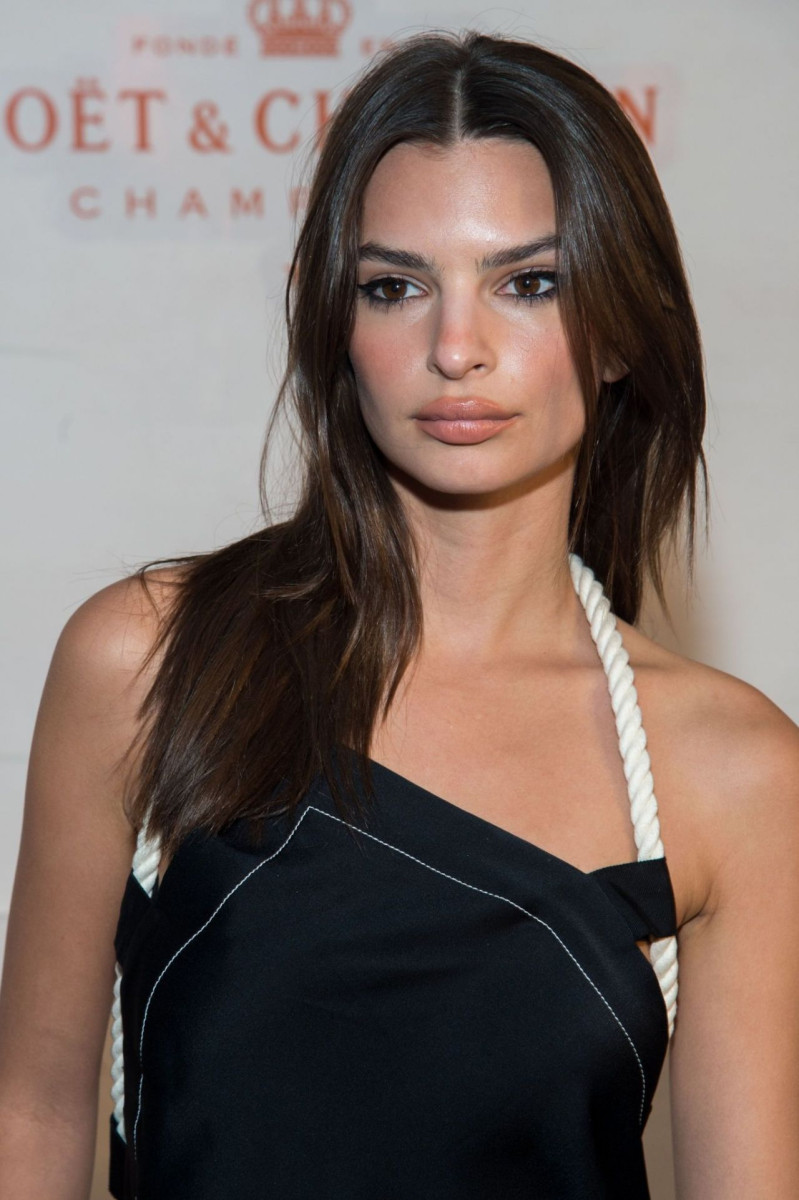 Emily Ratajkowski: pic #1075390