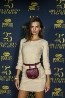 Emily Ratajkowski photo #