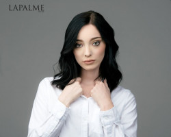 Emma Dumont photo #