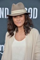 Emmanuelle Chriqui photo #