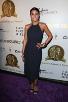 Emmanuelle Chriqui photo #