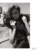 Eniko Mihalik photo #