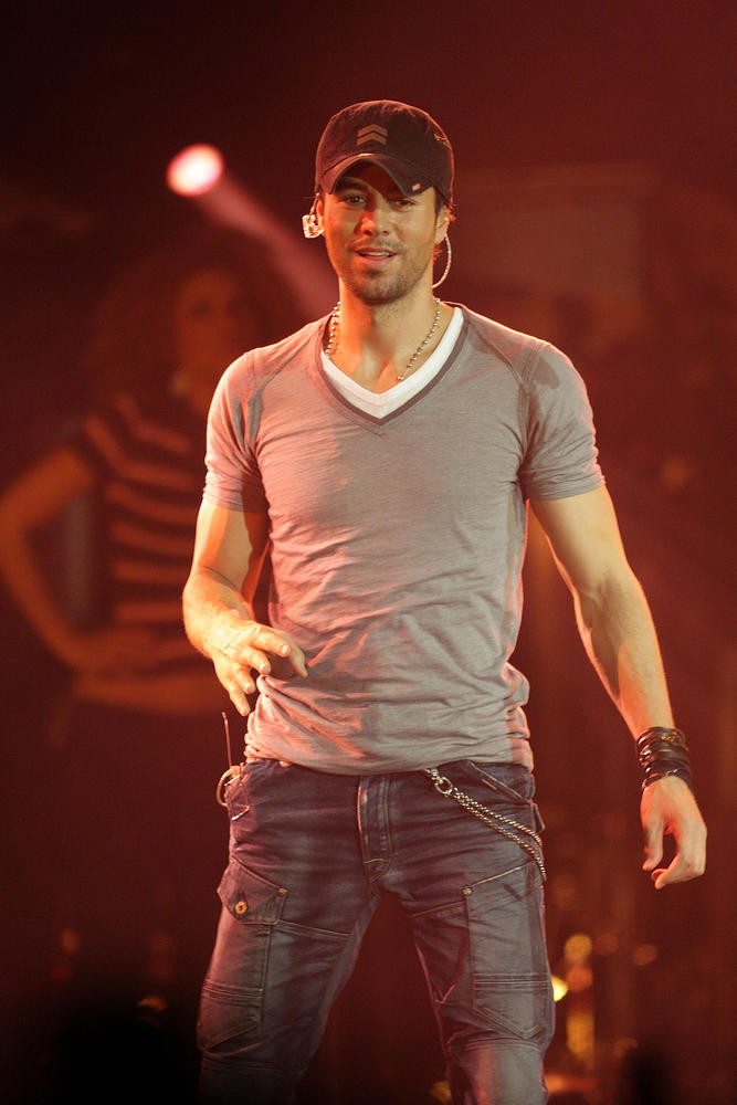 Enrique Iglesias: pic #399046