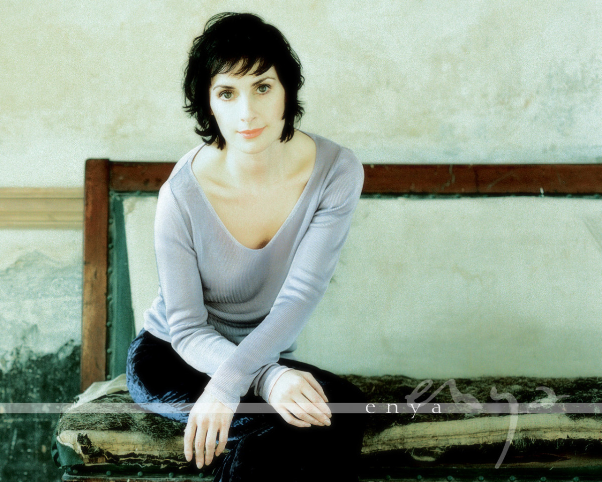 Enya: pic #112807