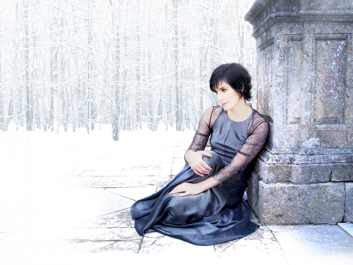 Enya: pic #179313