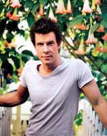 Eric Mabius photo #