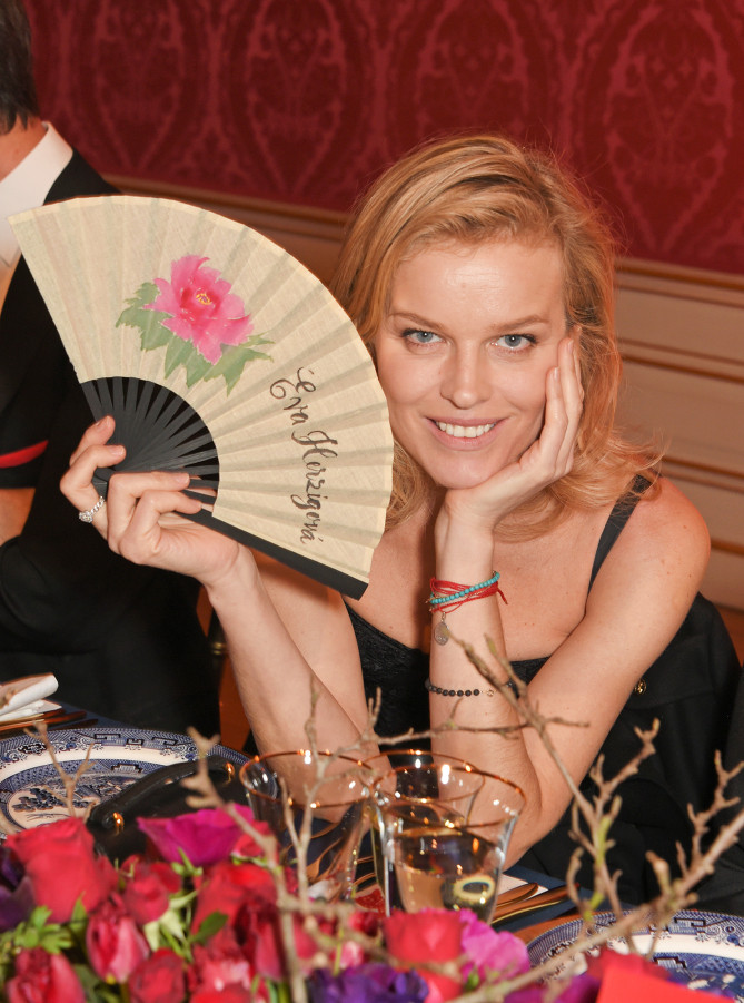 Eva Herzigova: pic #1005198