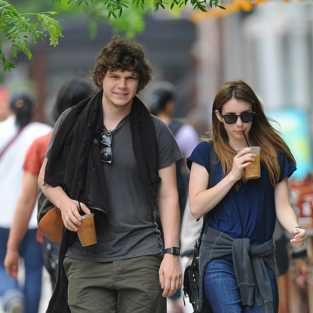 Evan Peters: pic #709888