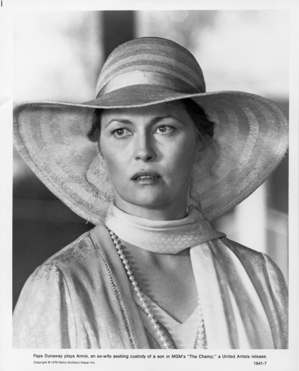 Faye Dunaway: pic #161125