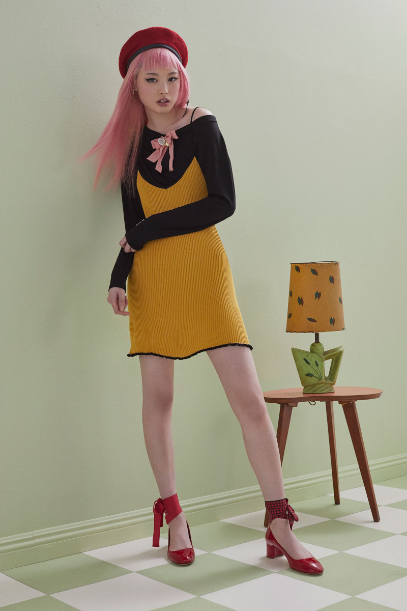 Fernanda Ly: pic #978347