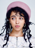 FKA Twigs photo #