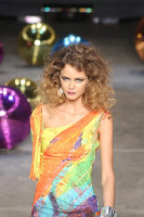 Flavia de Oliveira photo #