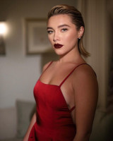 Florence Pugh photo #