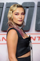 Florence Pugh photo #