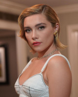 Florence Pugh photo #