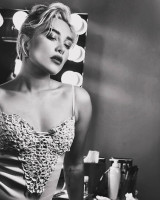 Florence Pugh photo #