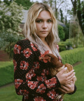 Florence Pugh photo #