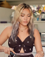 Florence Pugh photo #