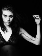 Frances Bean Cobain photo #