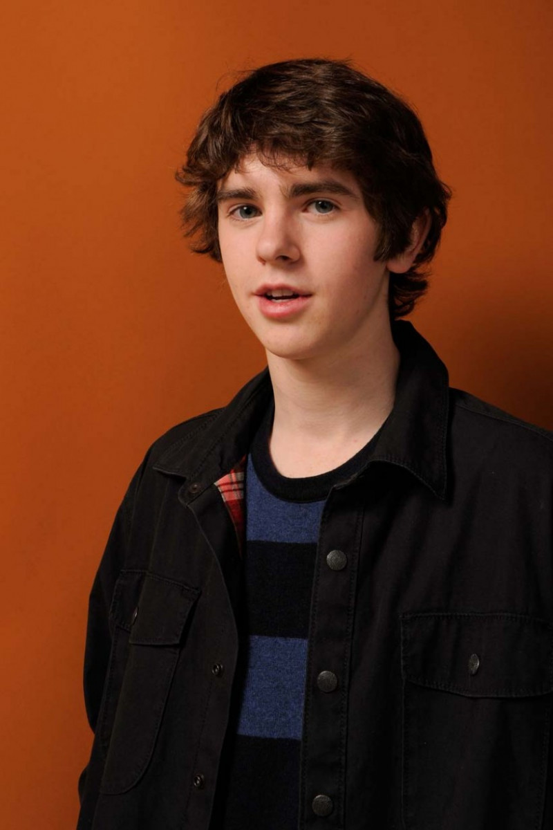 Freddie Highmore: pic #470542