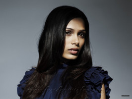 Freida Pinto photo #