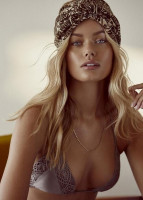 Frida Aasen photo #