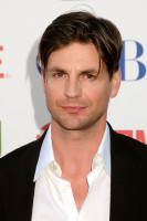 Gale Harold photo #