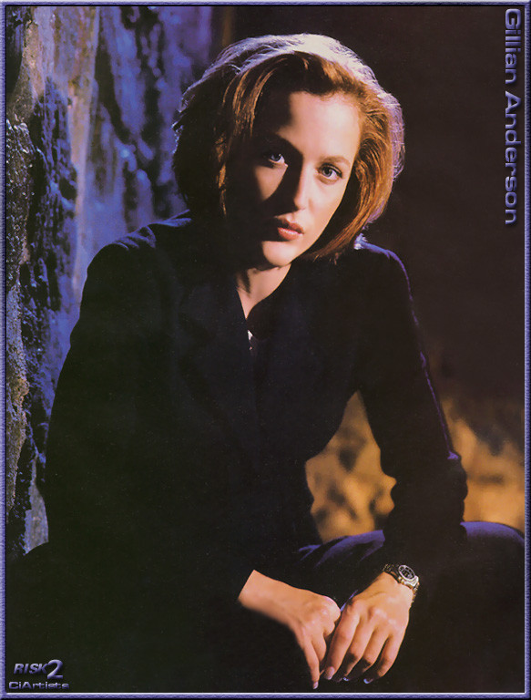 Gillian Anderson: pic #717